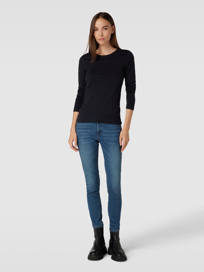 Longsleeve mit U-Ausschnitt in schwarz