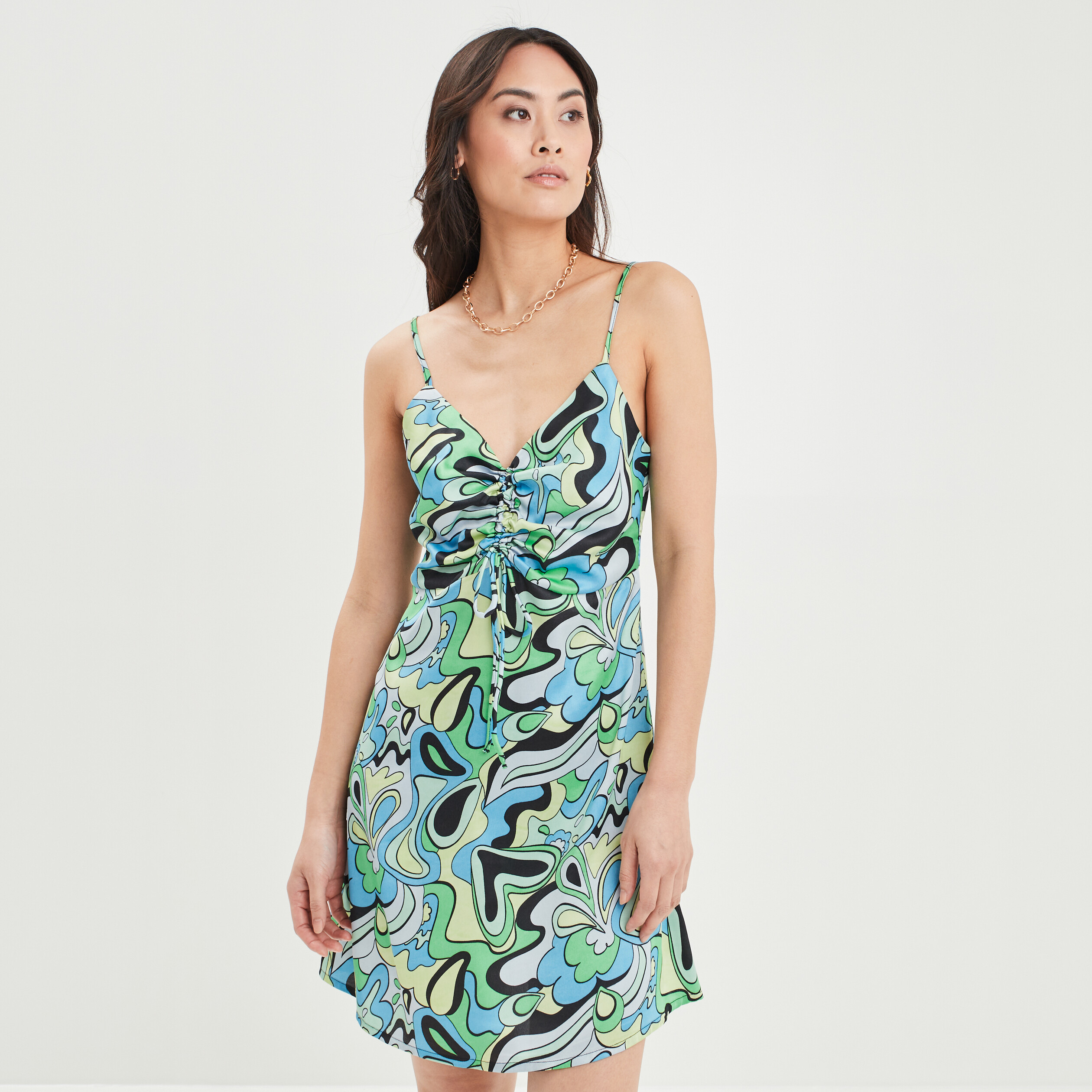 Robe courte évasée satinée col v bleu femme | La Halle