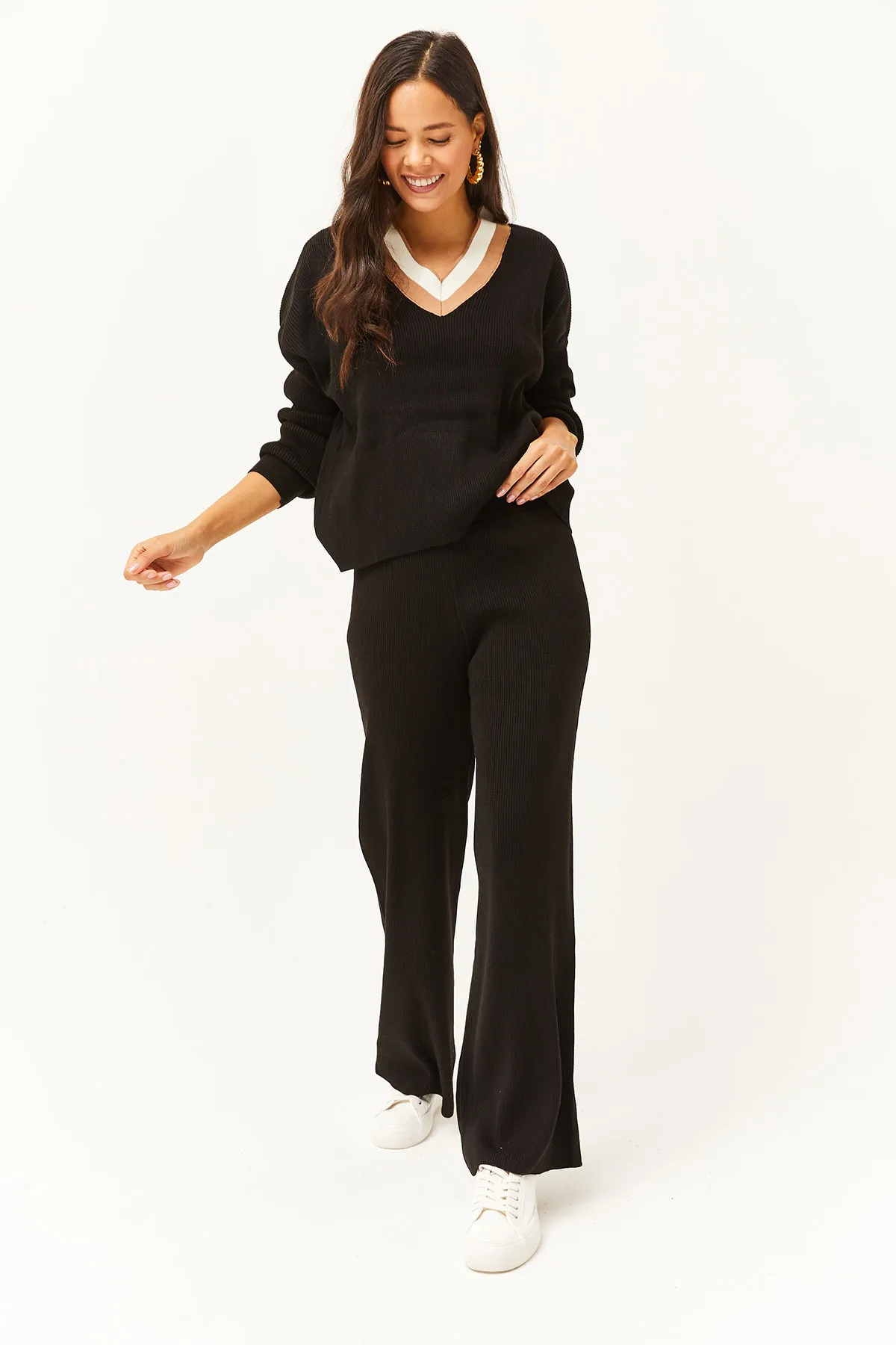 Olalook  Schwarzes Strickset mit Oberteil und V-Ausschnitt für Damen, Palazzo-Hose, TKM-19000226