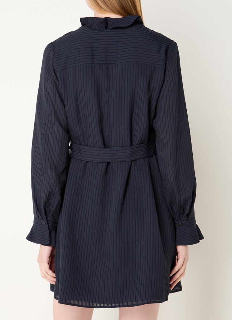 Vestido túnica corto con rayas y cinturón en la cintura, de Claudie Pierlot Rayan.