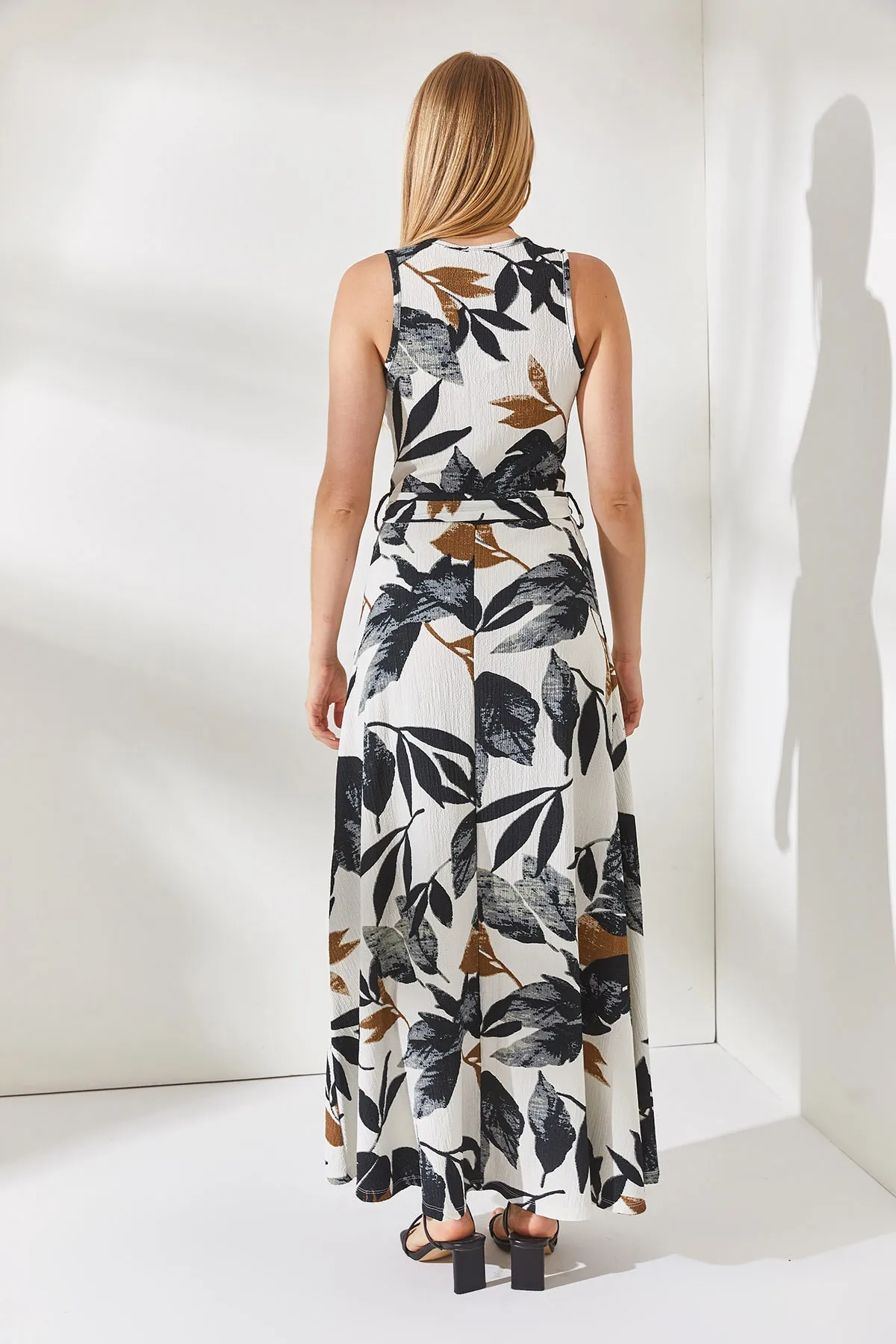 Olalook  Schwarzes, florales, zweireihiges, strukturiertes Maxi-Strickkleid mit Gürtel für Damen ELB-19001745