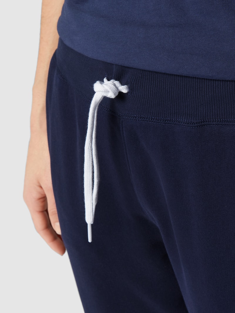 Sweatpants mit Label-Stitching in dunkelblau
