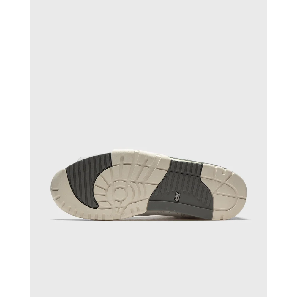 Nike Air Trainer 1 DM0521-001 / grau