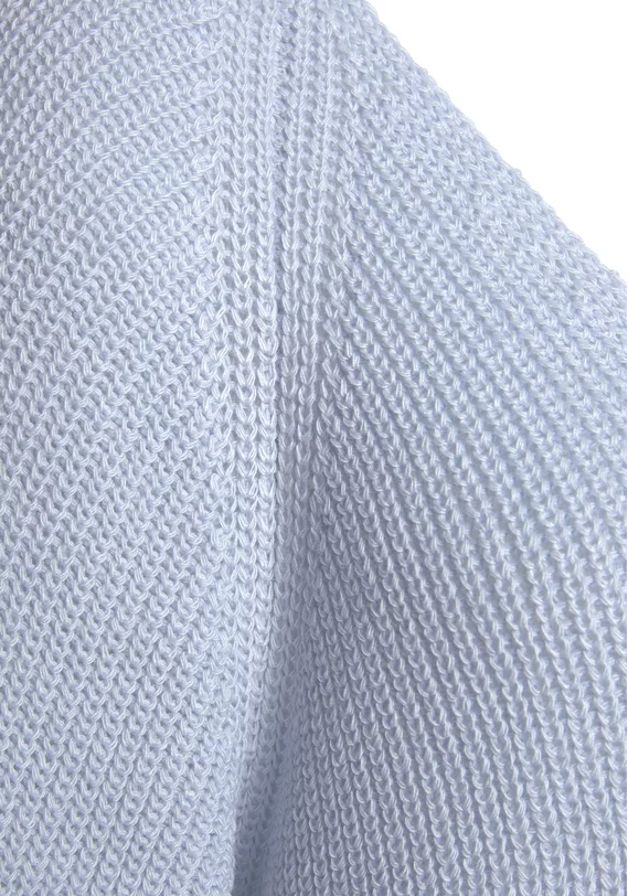 V-Ausschnitt-Pullover
