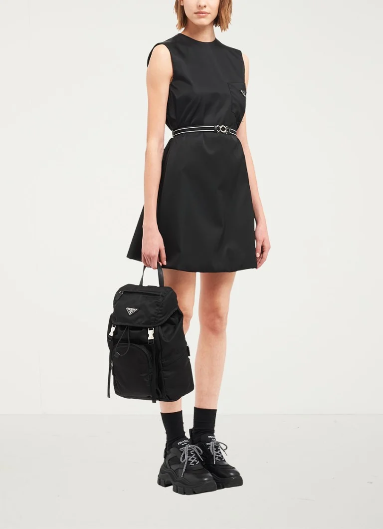 Prada Re-Nylon -reppu logolla