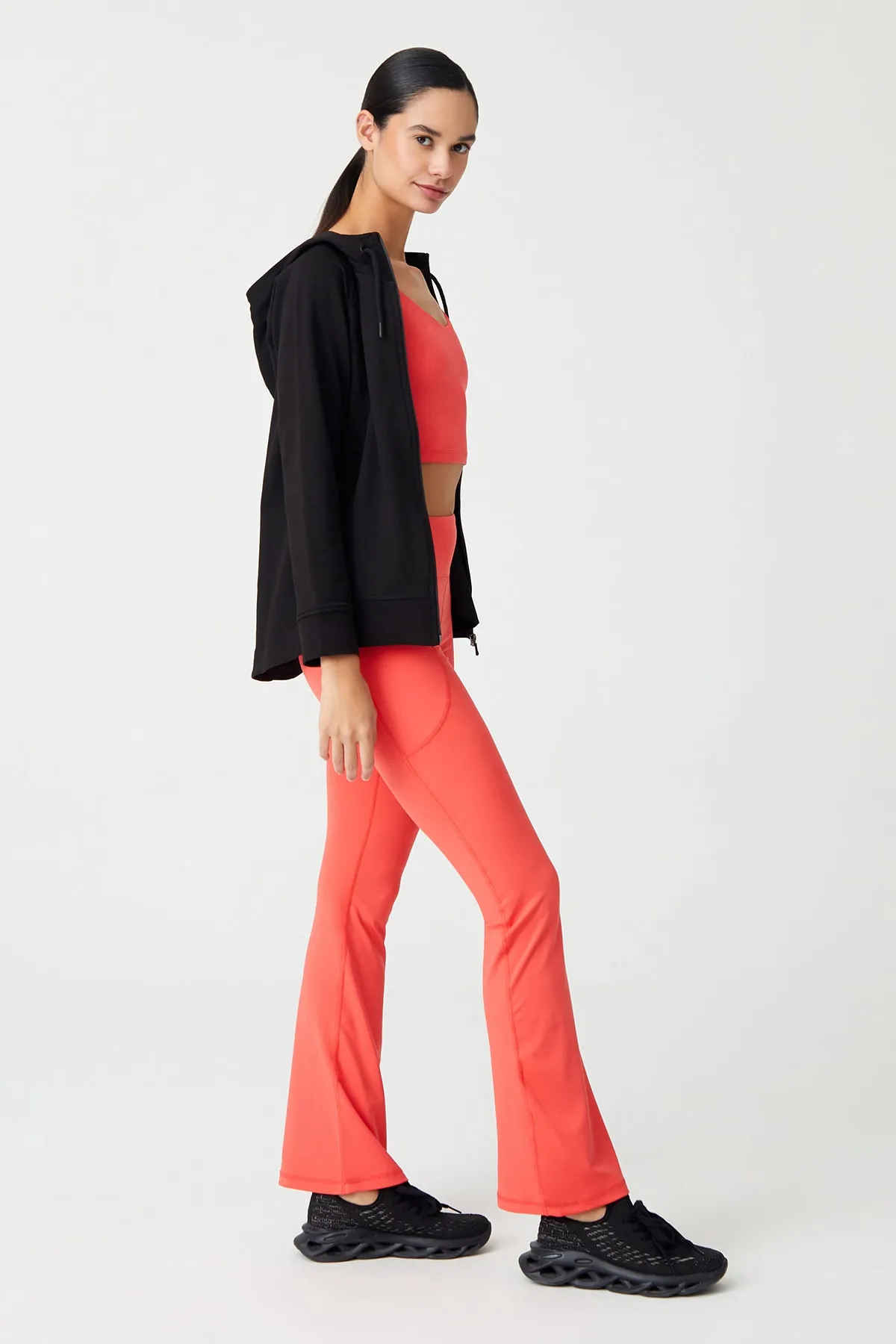 LOS OJOS  Korallenrote Bootcut-Strumpfhose mit hoher Taille und doppelter Tasche und ausgestelltem Bein
