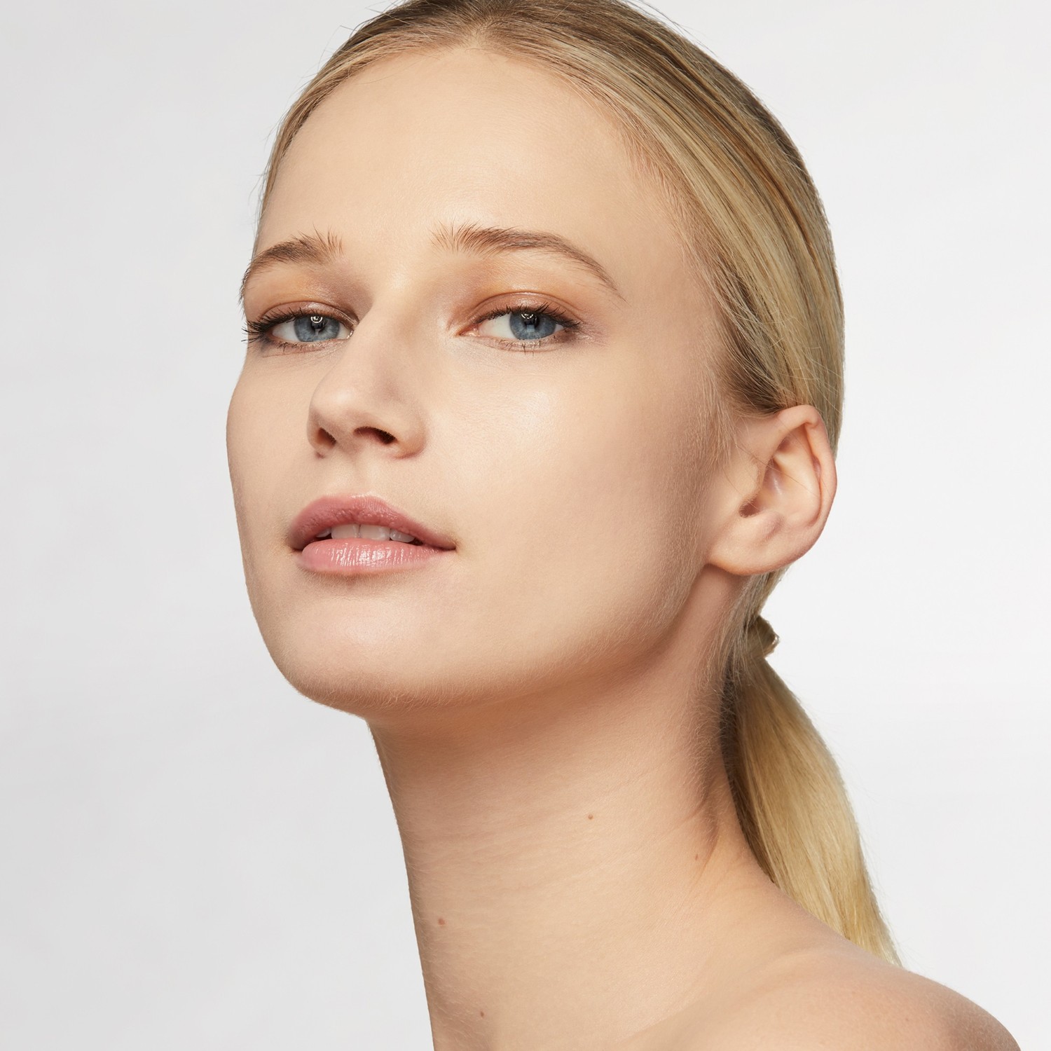 Podkład Estée Lauder Long-Lasting, Transfer-Proof SPF 10