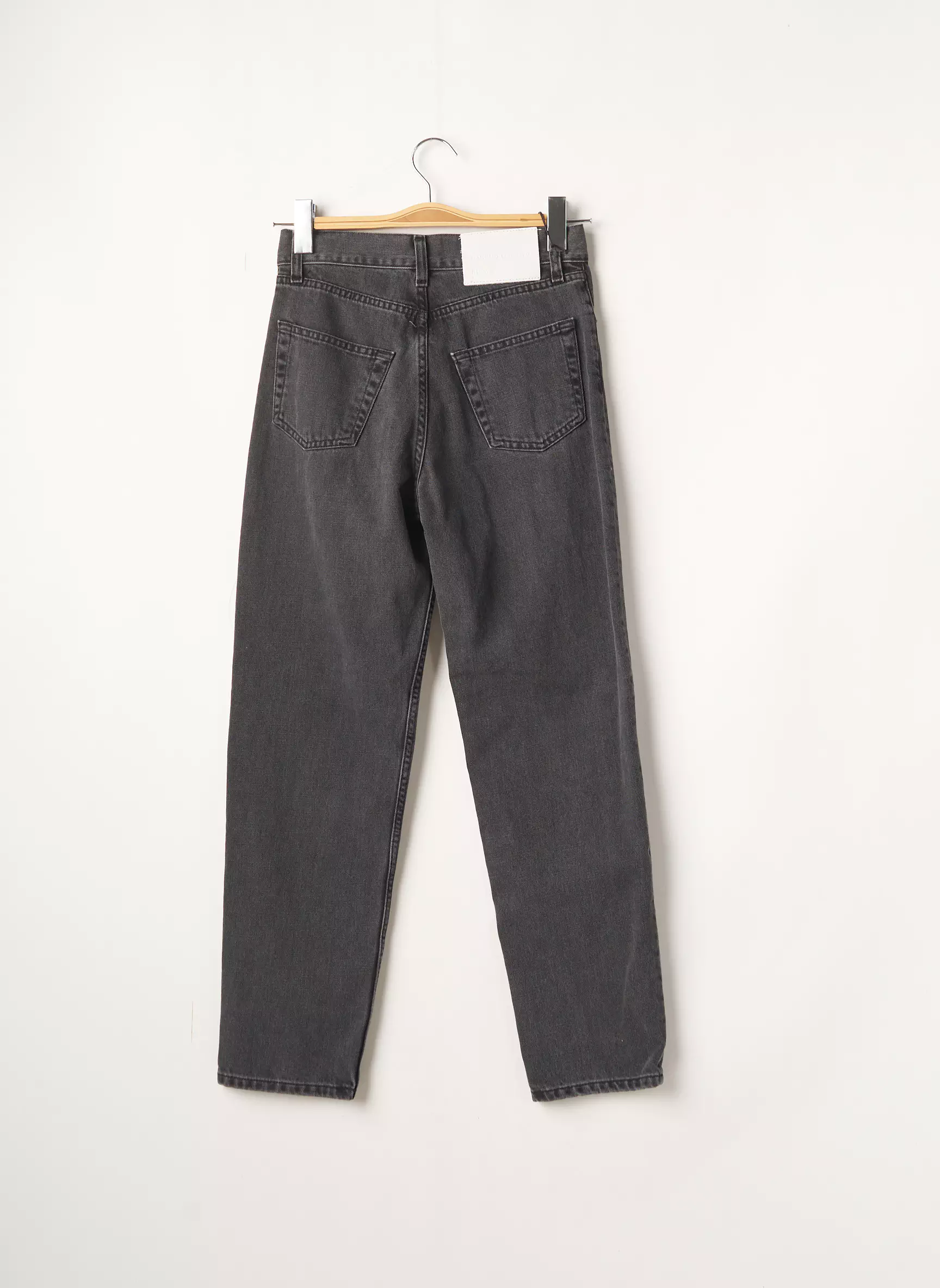 Margaux Lonnberg Jean Mom Femme couleur gris