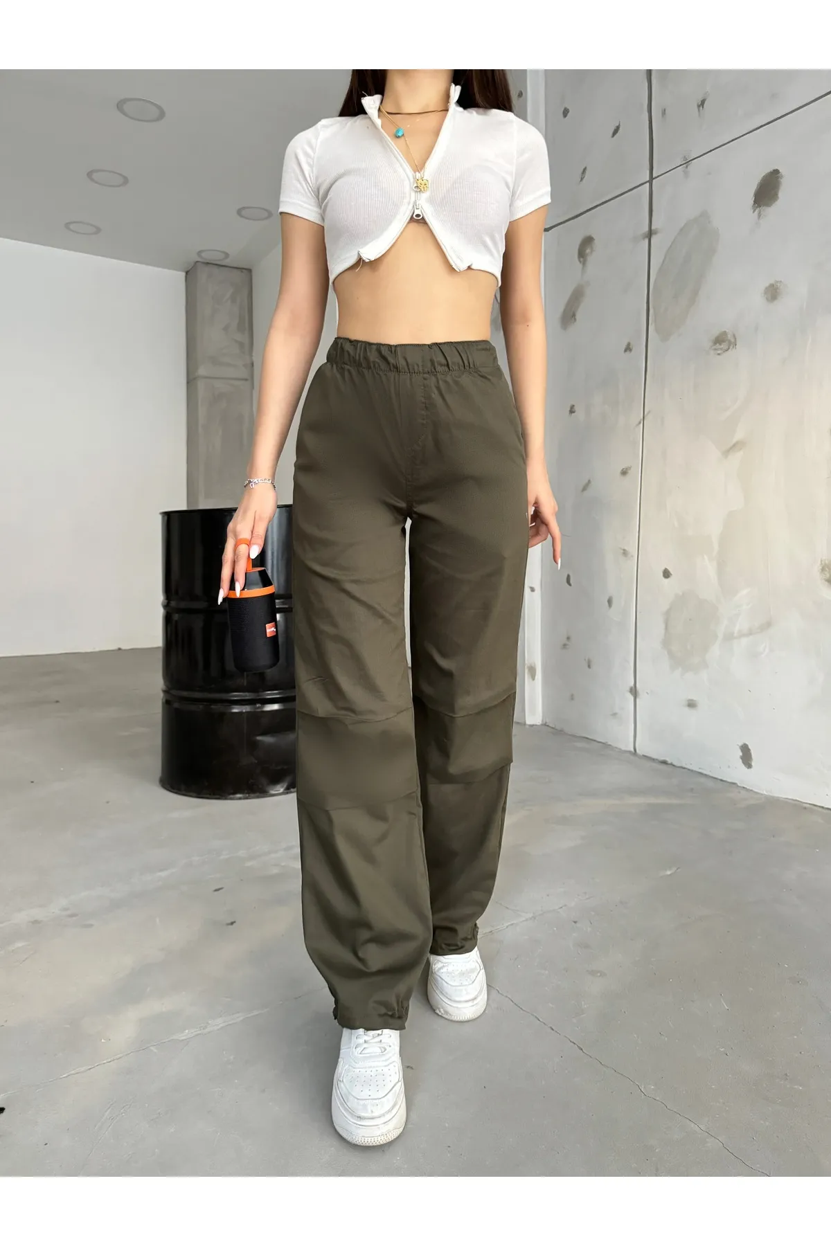 BİKELİFE  Khakifarbene Fallschirmhose für Damen