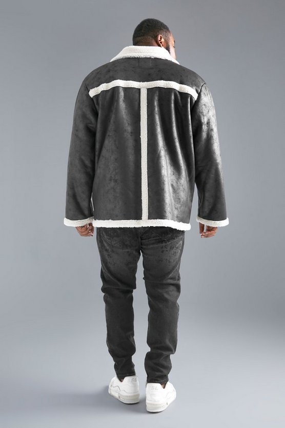 Plus Oversize Fliegerjacke aus Wildlederimitat mit Borg-Detail