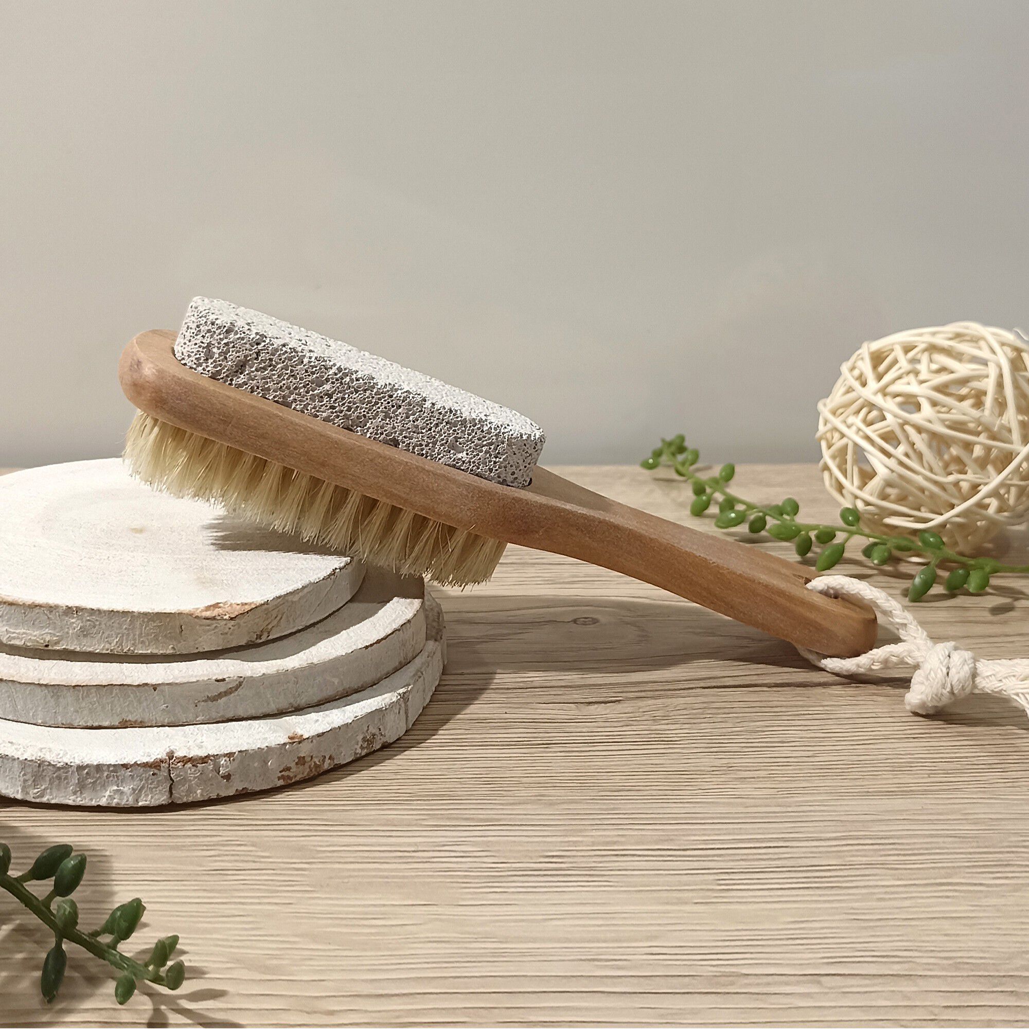 Brosse pieds 2 en 1