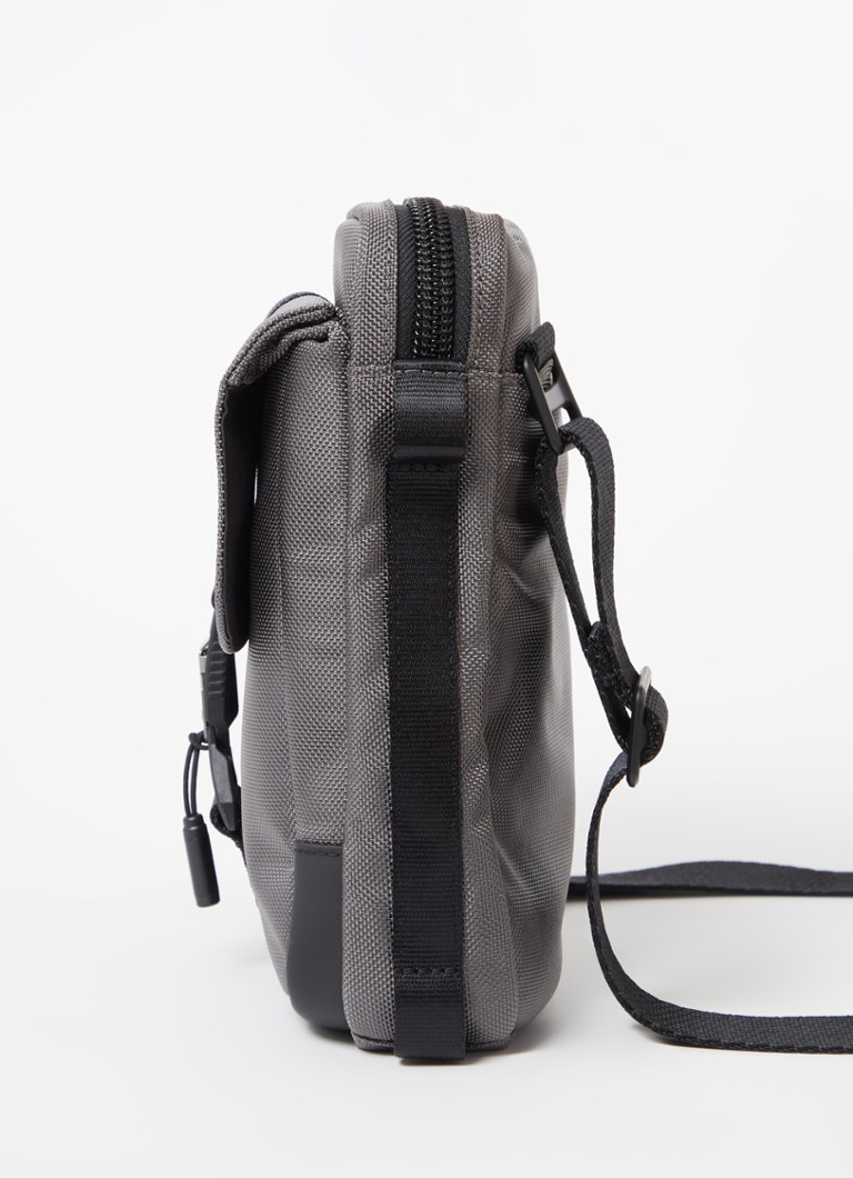 Tumi Alpha Bravo Junior -olkalaukku säädettävällä olkahihnalla