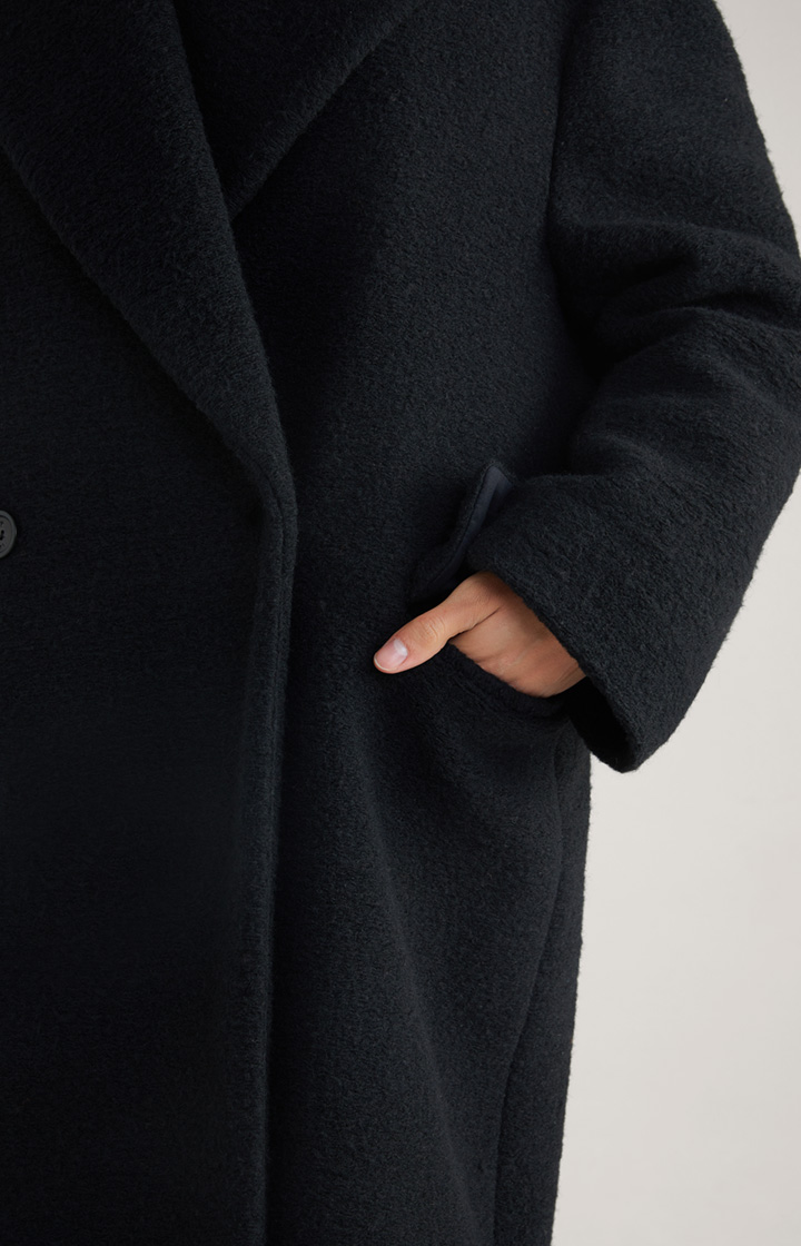 Wool-Blend-Mantel in Schwarz