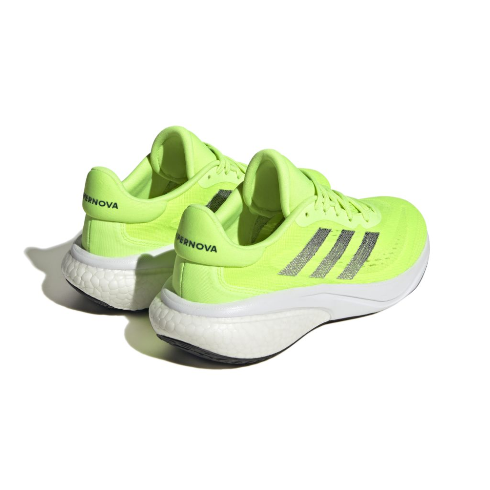 adidas Supernova 3 IE4343 / grün