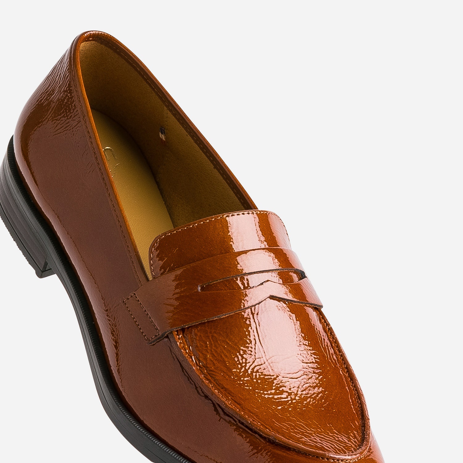 Mocassin ERAM FLEX caramel en cuir verni