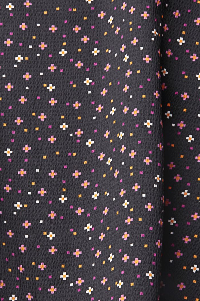 Satinbluse aus Strukturqualität