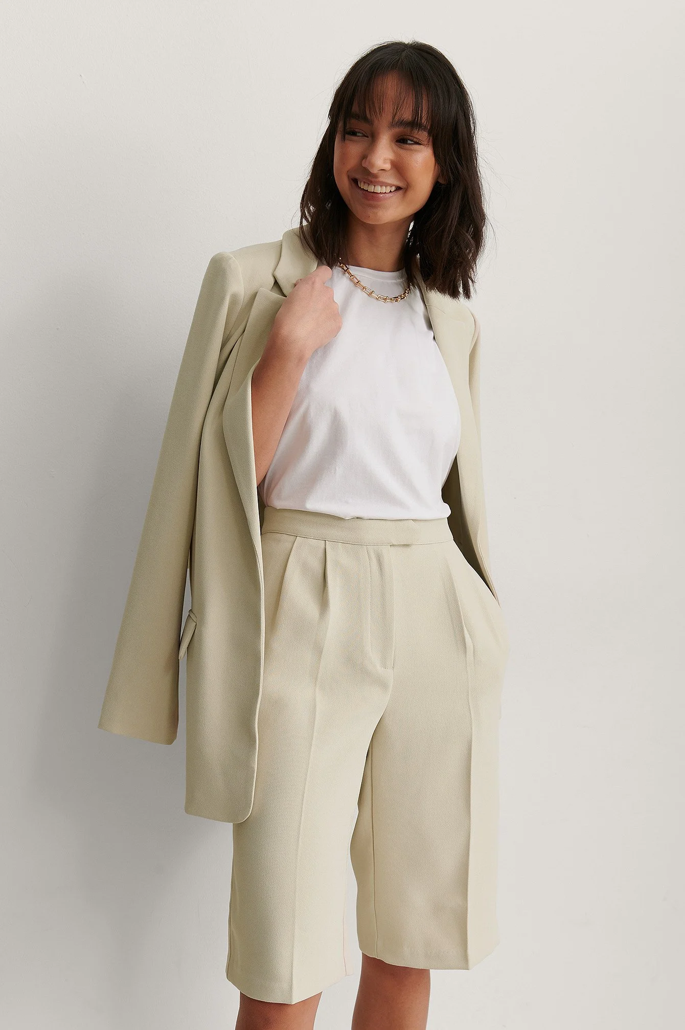 Lange-Bermuda-Shorts
