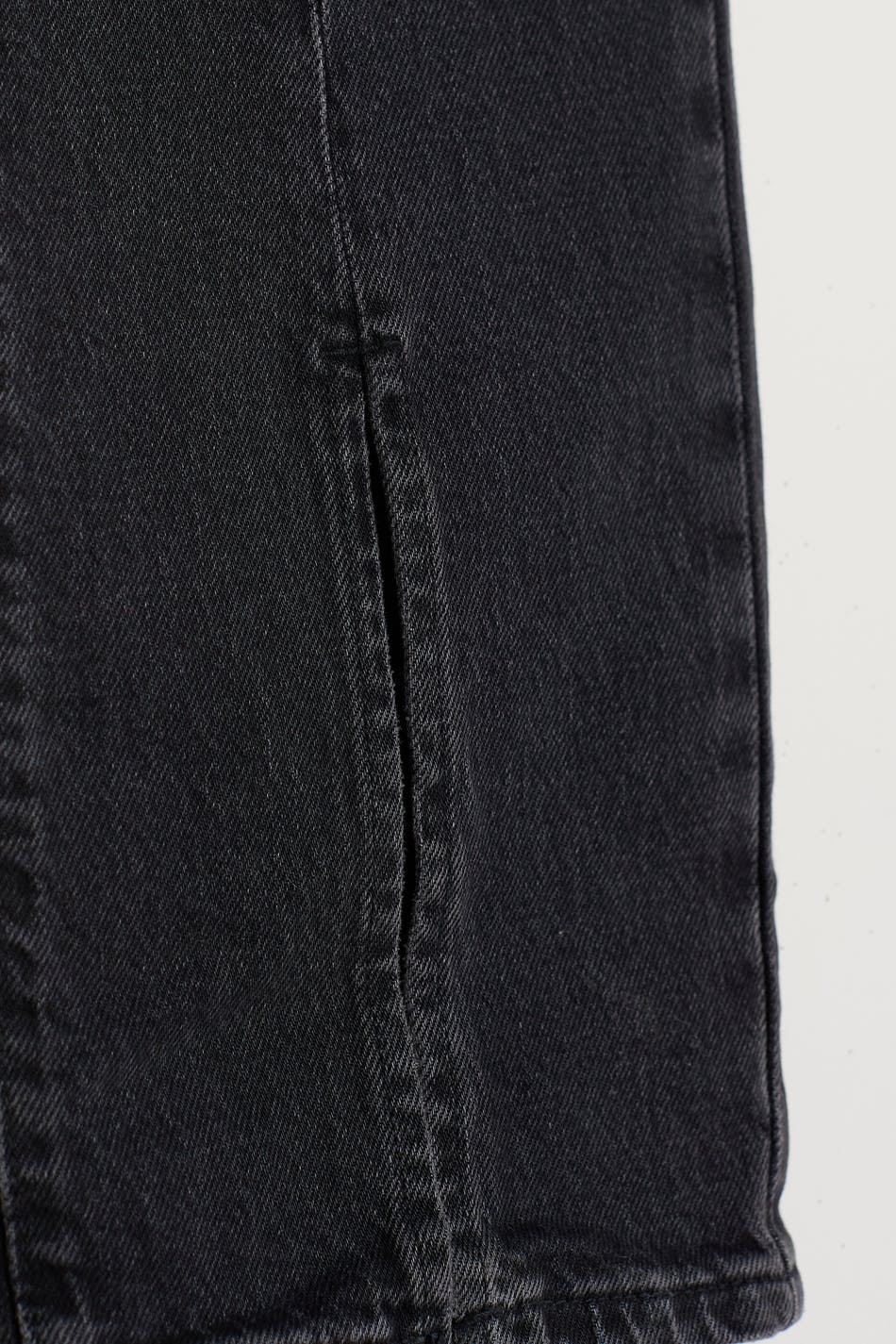 Straight front slit jeans
