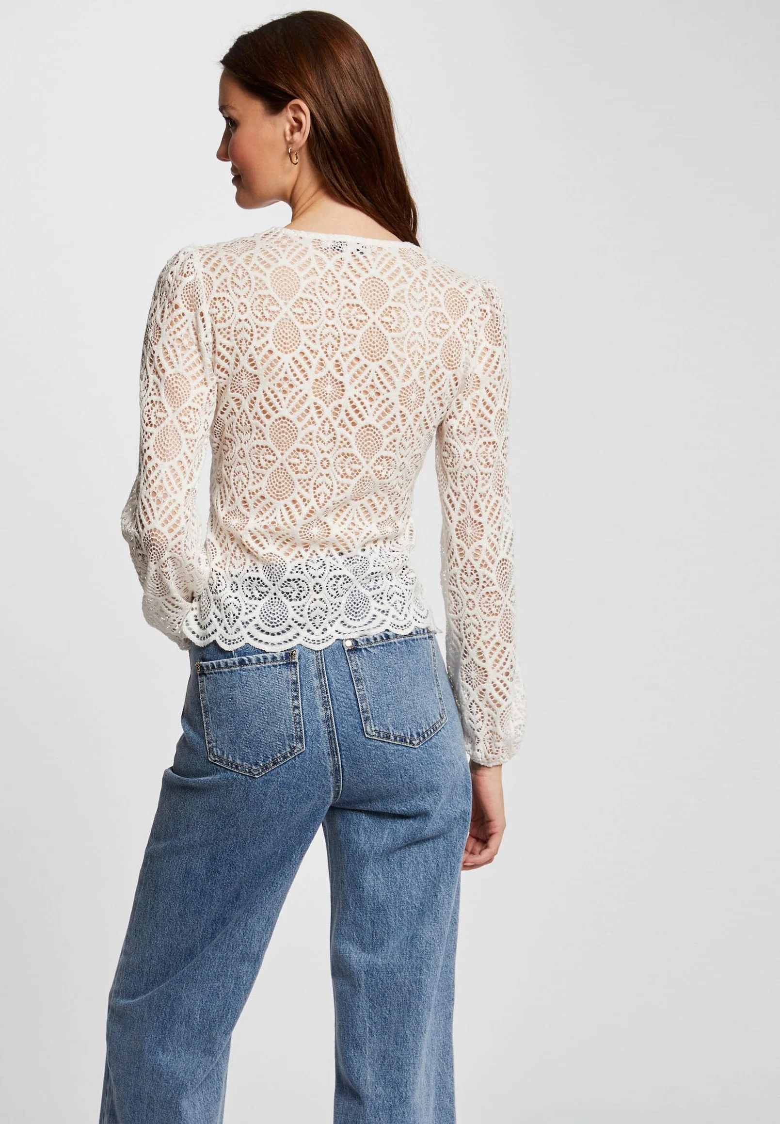 Blusa Morgan con cuello en V