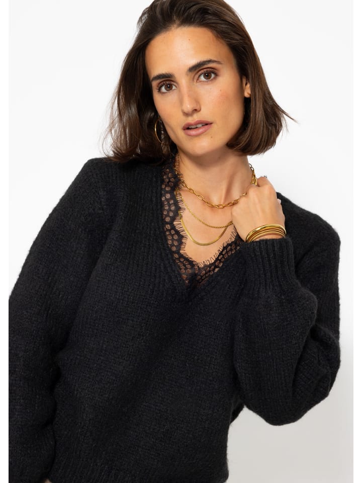 SASSYCLASSY Strickpullover mit Spitzendetail am Ausschnitt. in Schwarz günstig kaufen