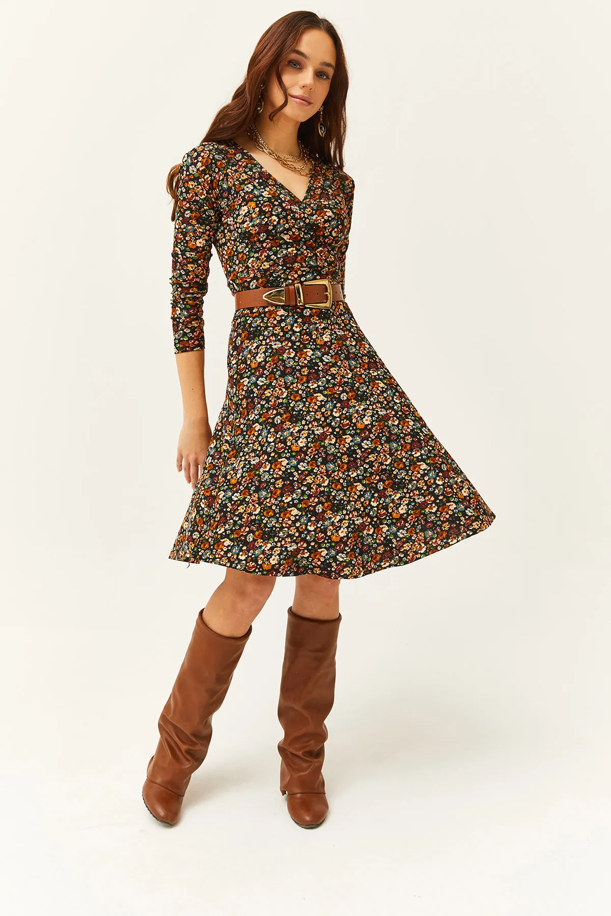 Olalook  Mehrfarbiges, zweireihiges Damenkleid mit Blumenmuster ELB-19000960