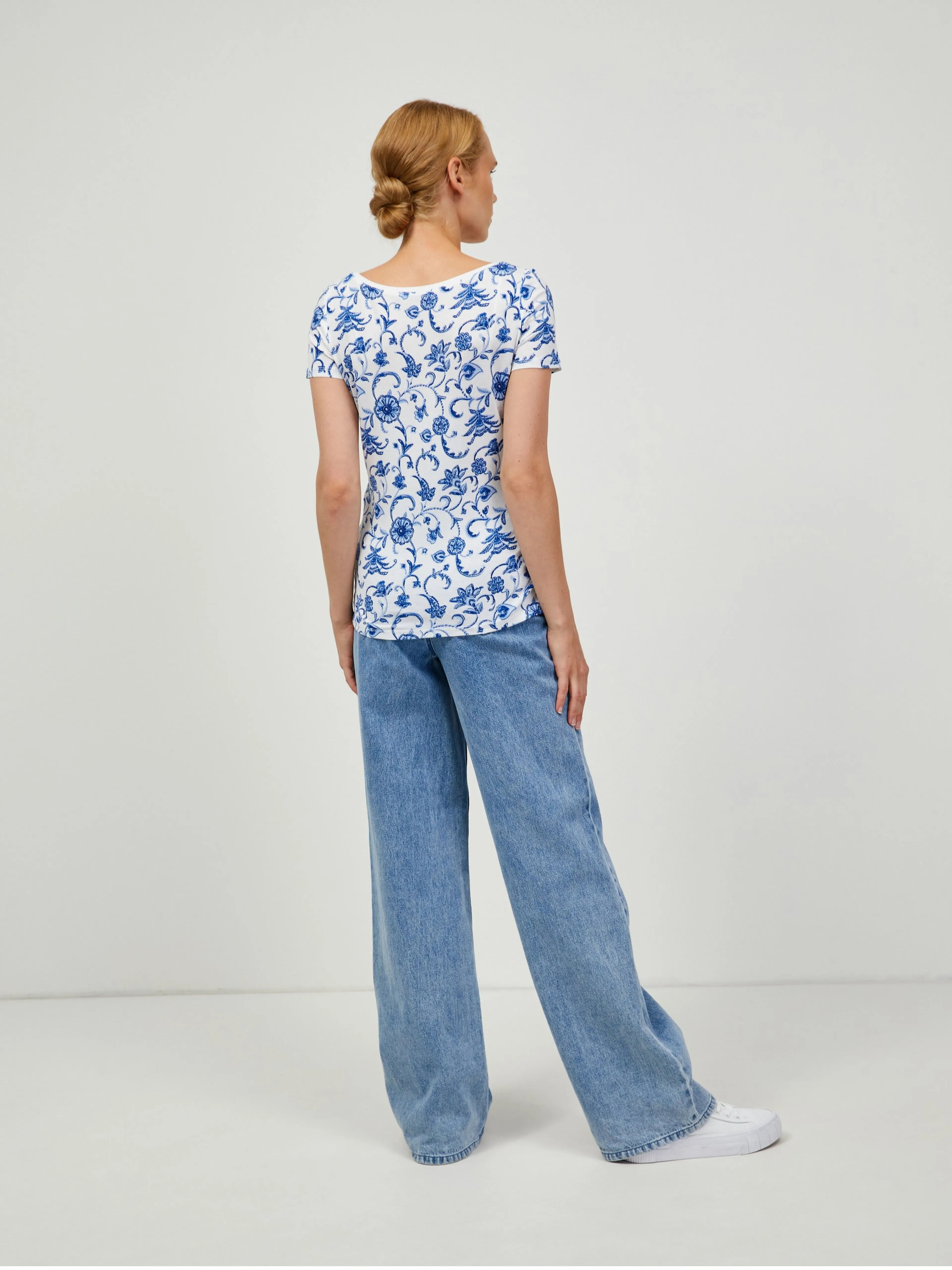 Blau-weißes gemustertes T-Shirt ORSAY