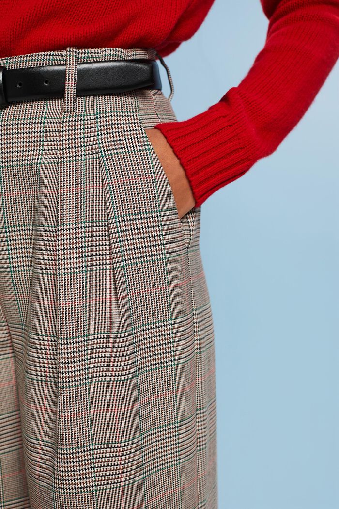 Karierte Hose mit weitem Bein