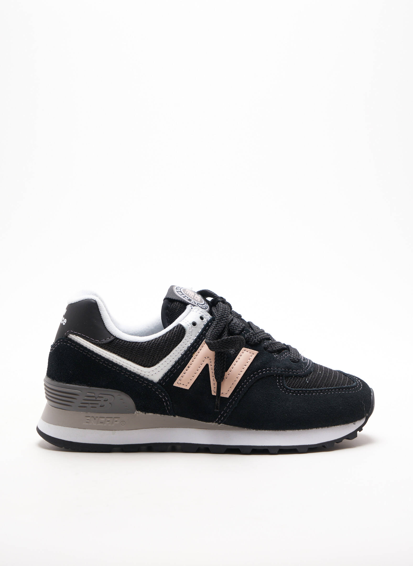 New Balance Baskets Femme couleur noir