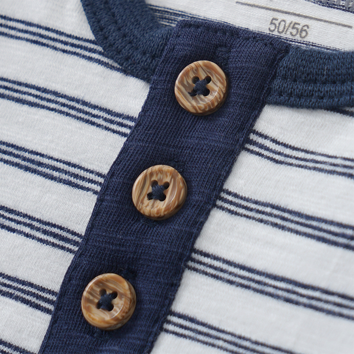 Newborn Body und Shorts im Set