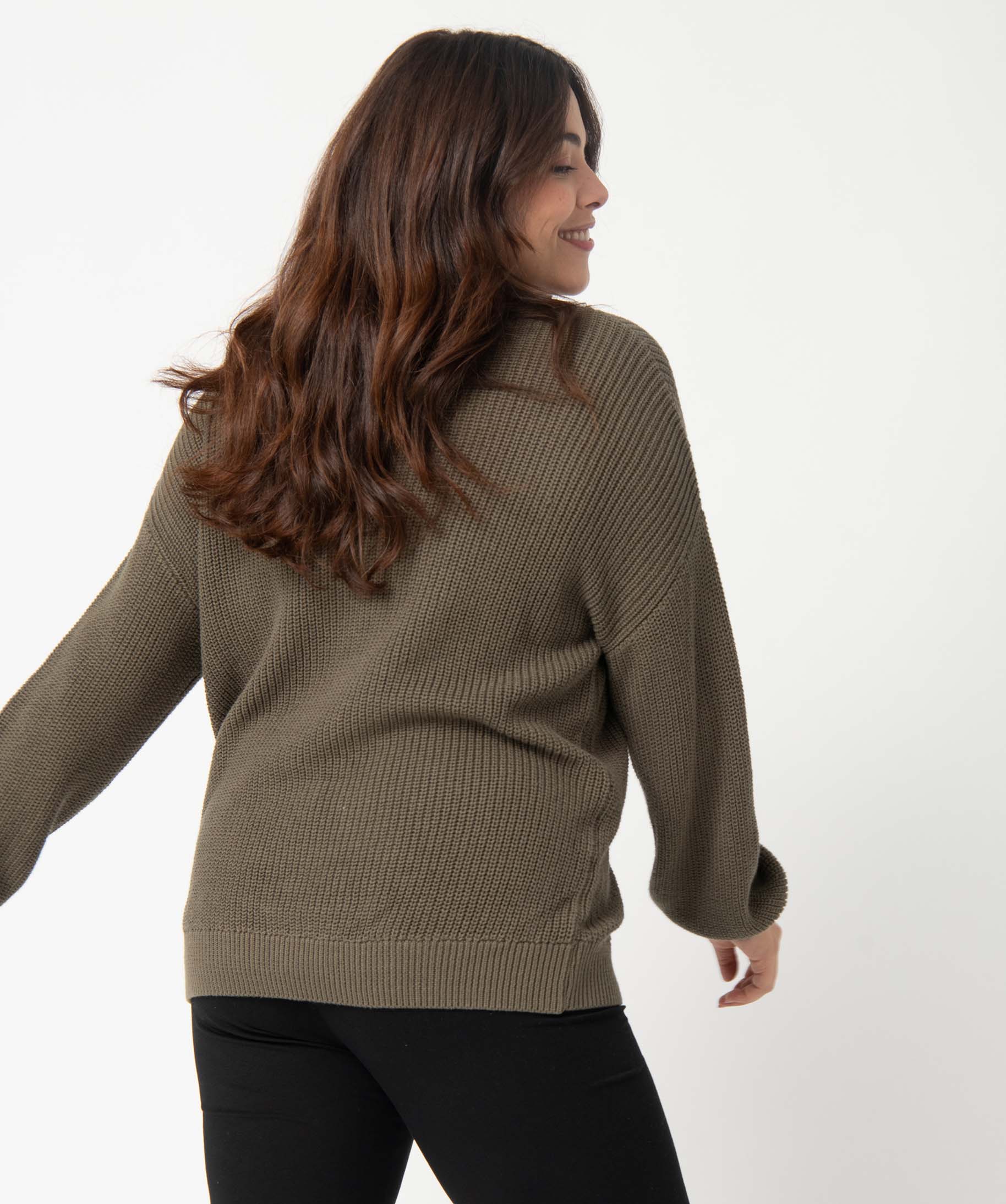 Pull femme grande taille avec décolleté V en dentelle kaki | GEMO
