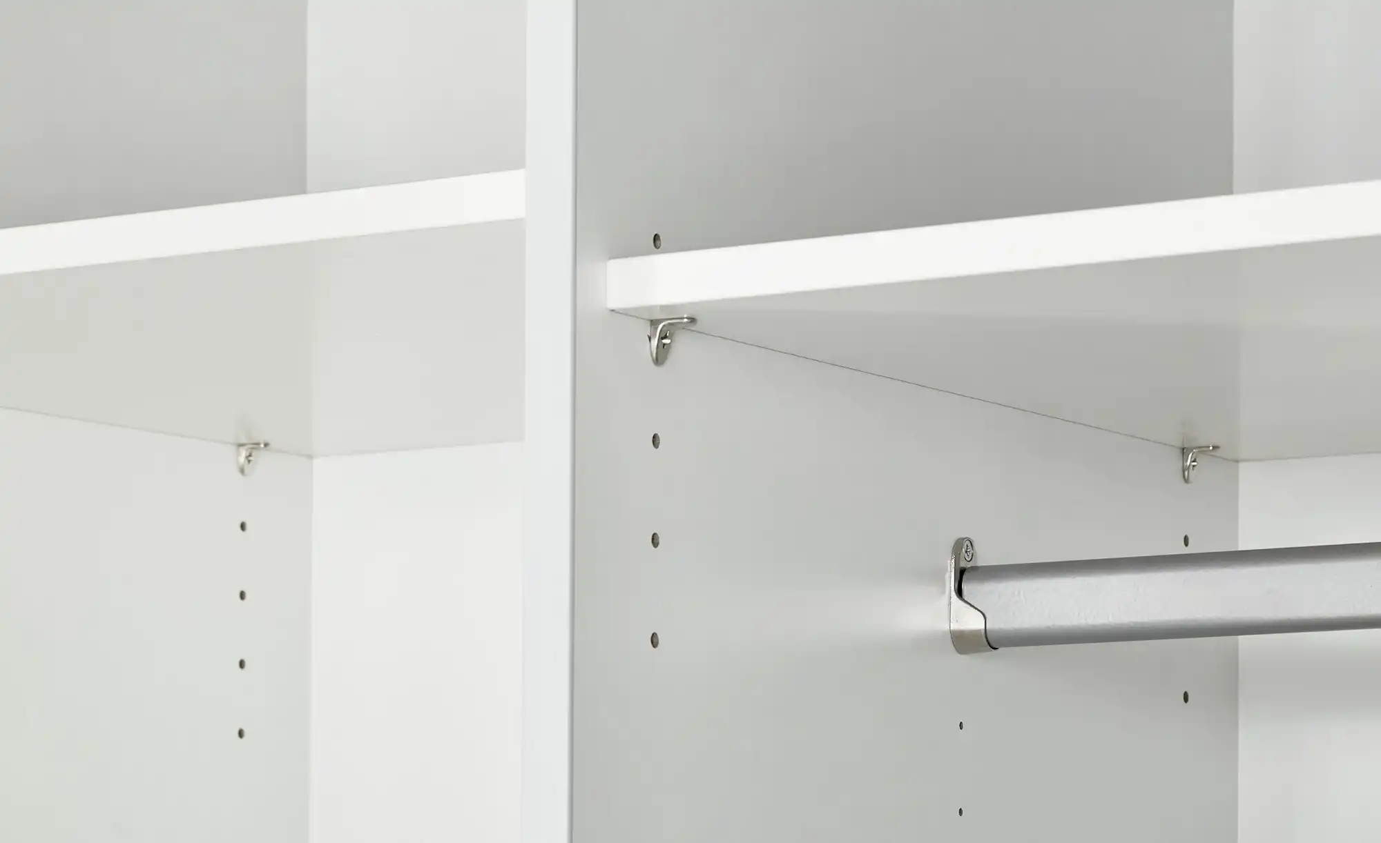 Kleiderschrank