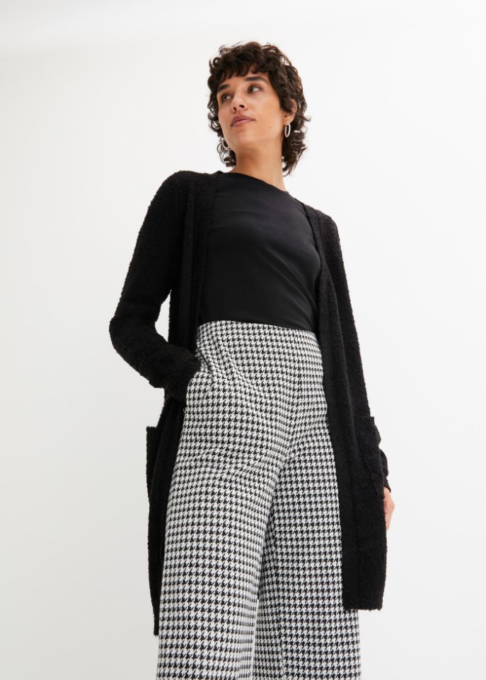 Boucle-Longstrickjacke
