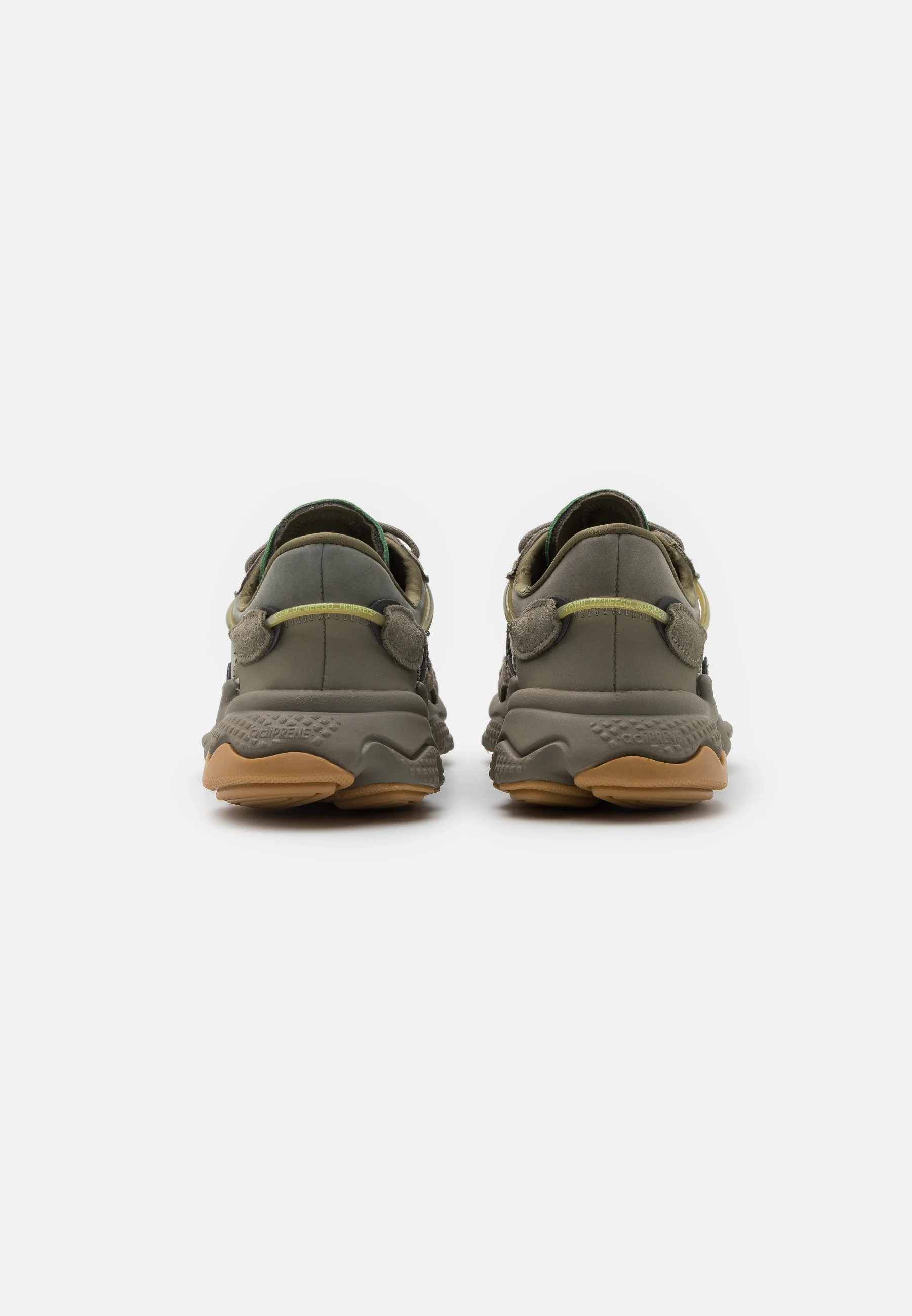 adidas Originals OZWEEGO UNISEX - Zapatillas bajas