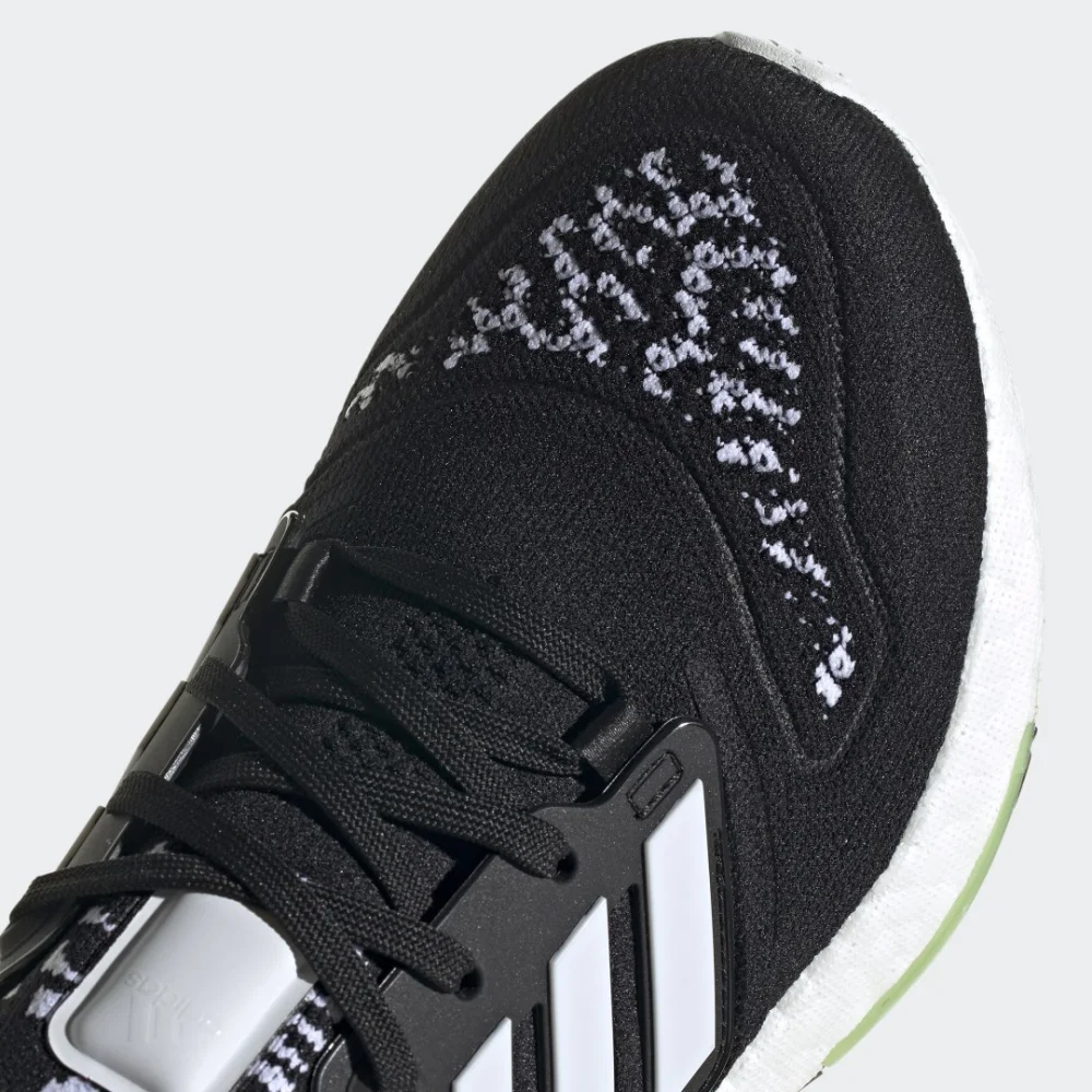 adidas Ultraboost 22 GX8019 / schwarz