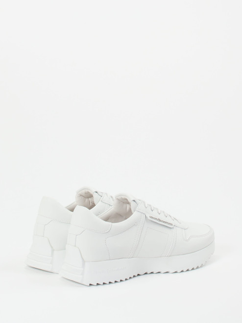Sneaker-16637990279 Kennel & Schmenger