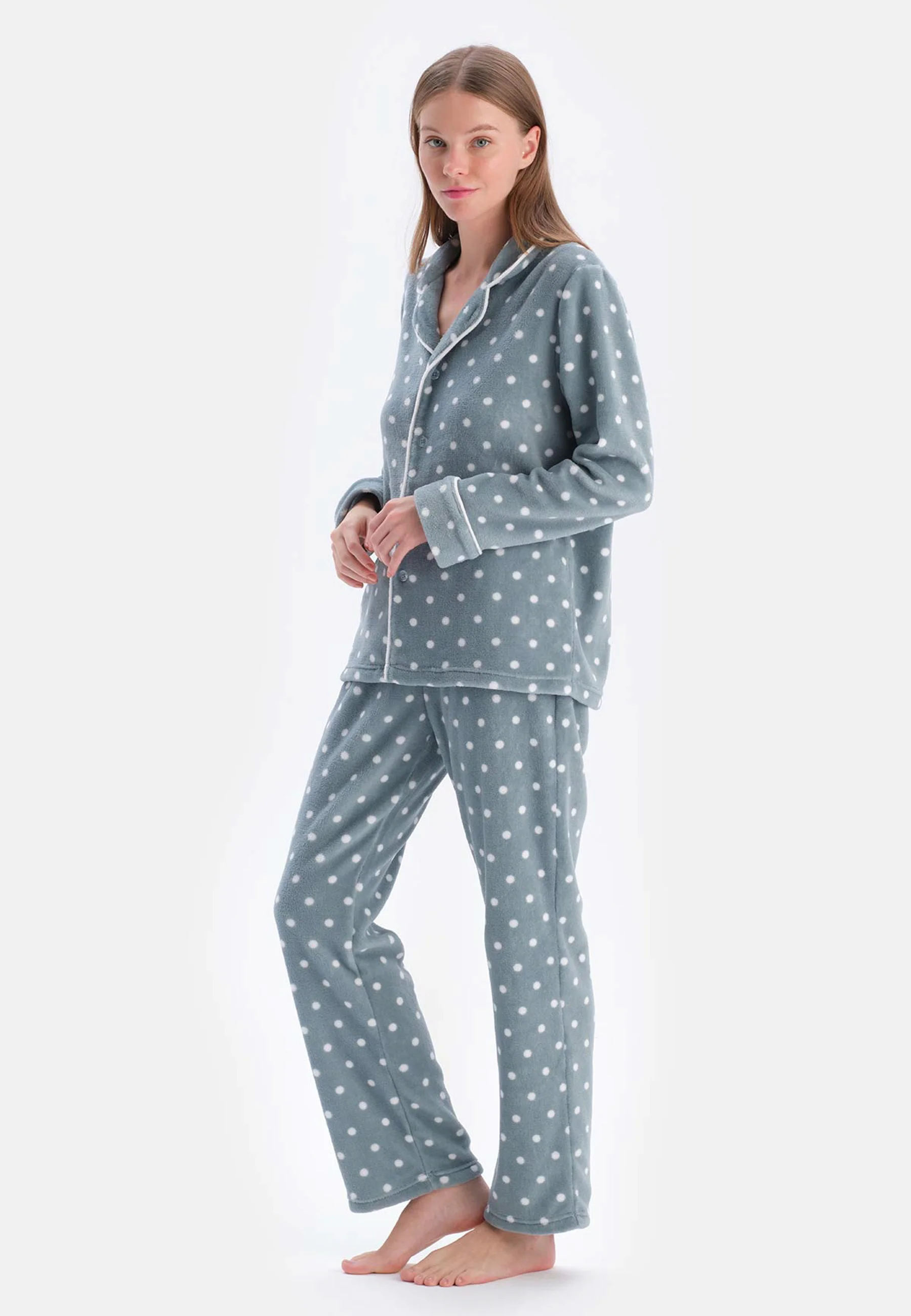 CONJUNTO REGULAR DAGI DE LUNARES CON CUELLO DE MANGA LARGA - Pijama