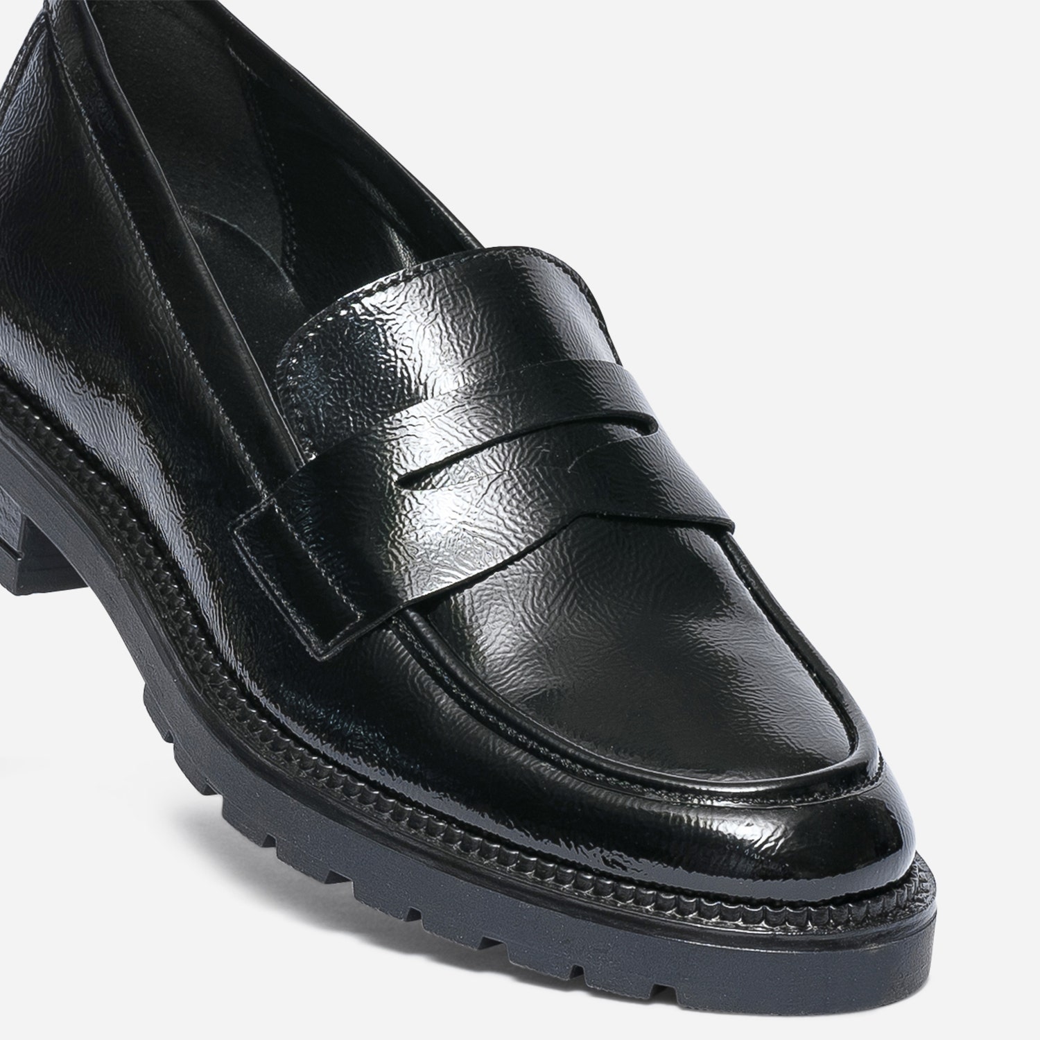 Mocassin noir verni