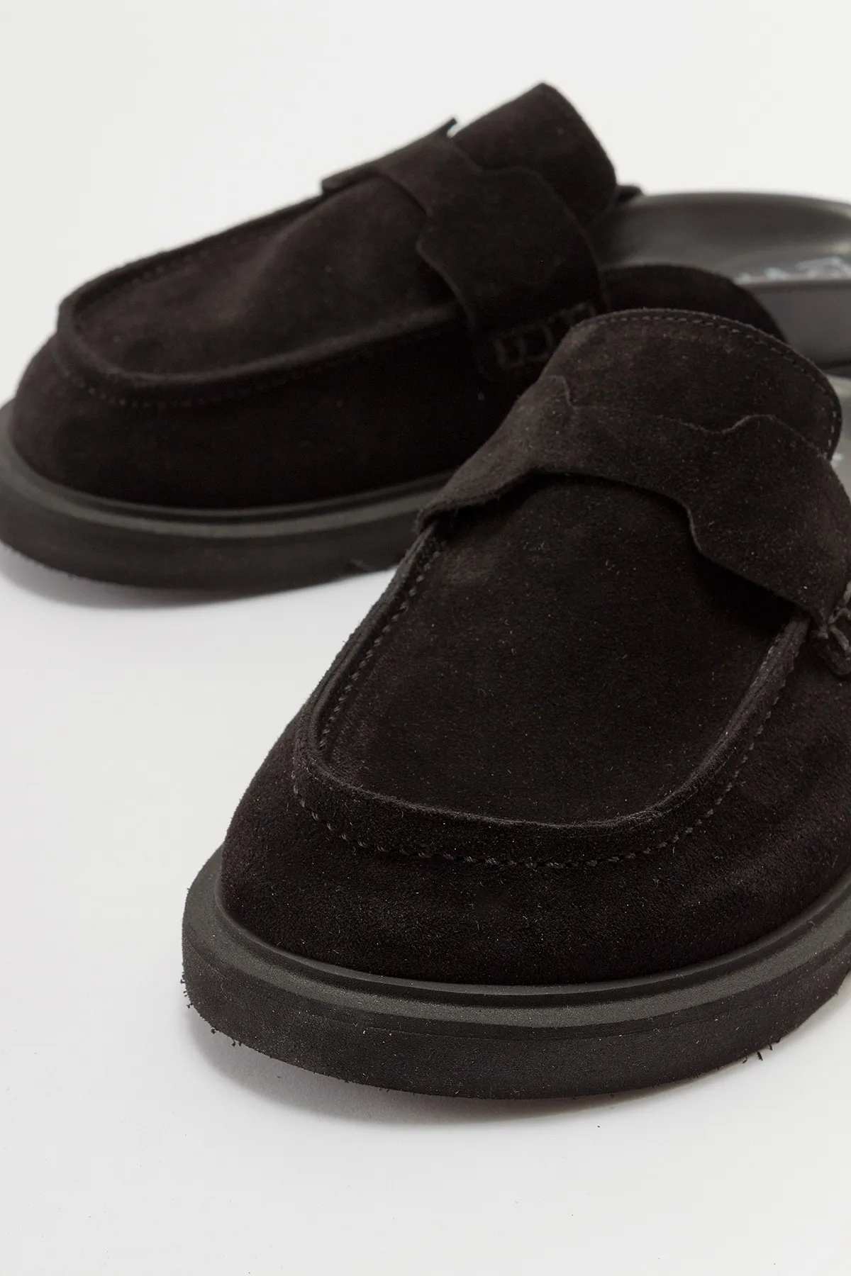 LuviShoes  LAVEN Damen-Hausschuhe aus schwarzem Wildleder und echtem Leder