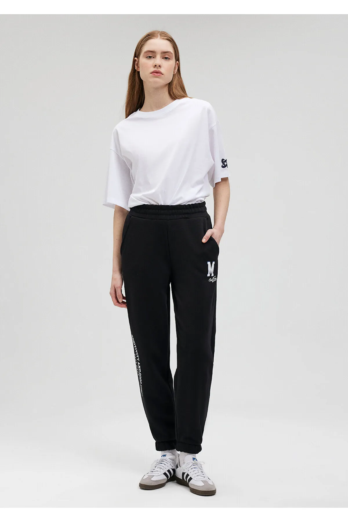 Mavi  Schwarze Jogginghose mit Logo-Print1010759-900