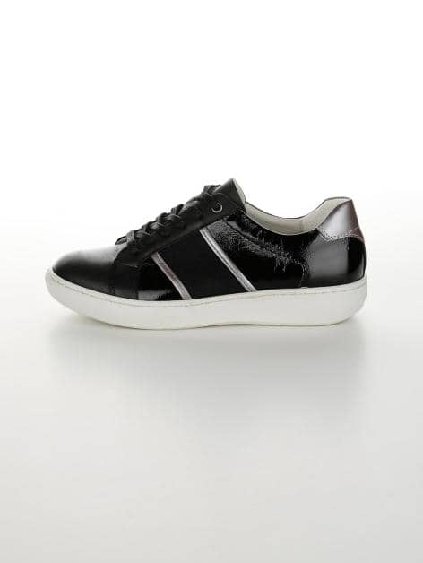 Schnürschuh mit Schaftrandpolsterung
