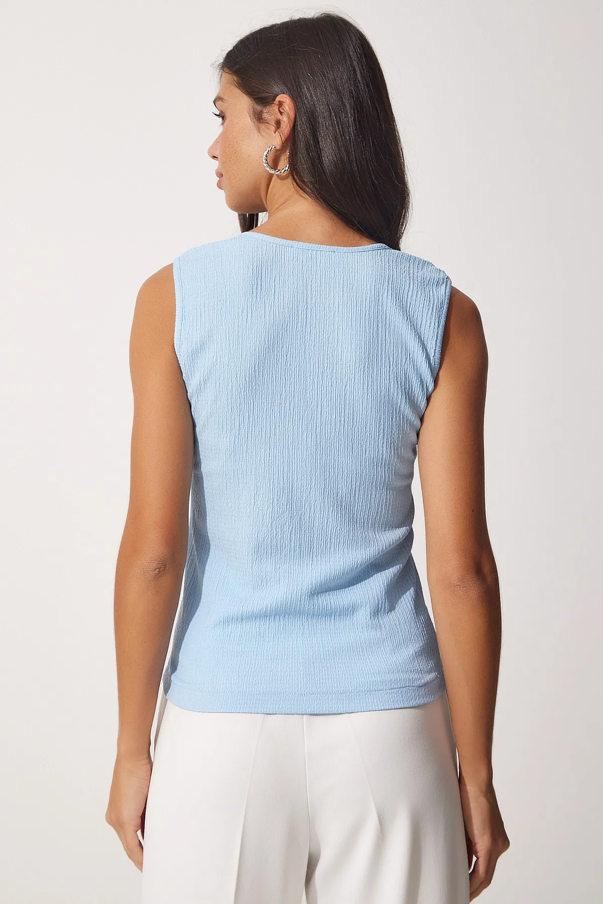 Happiness İstanbul  Himmelblaue Strickbluse mit quadratischem Kragen für Damen DD01200