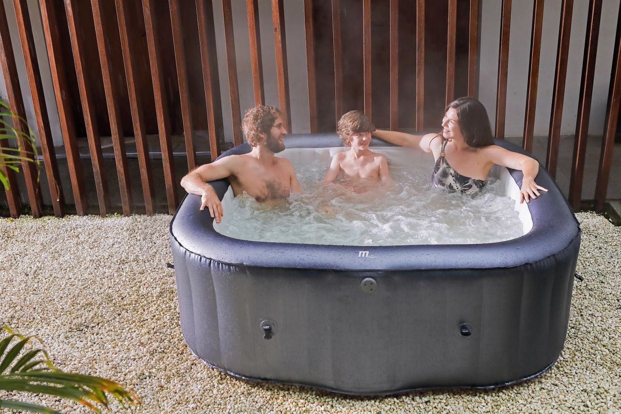 PureHaven MSpa PureHaven aufblasbarer Whirlpool 185x185x68 cm für 6 Personen selbstreinigend inkl. Filterkatuschen und Abdeckung Leergewicht 42 kg