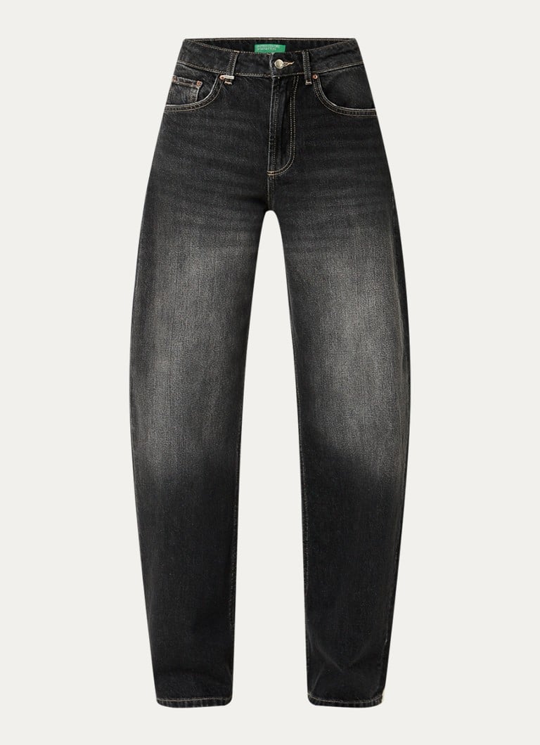 Jeans Benetton a vita alta e vestibilità ampia, lavaggio medio.