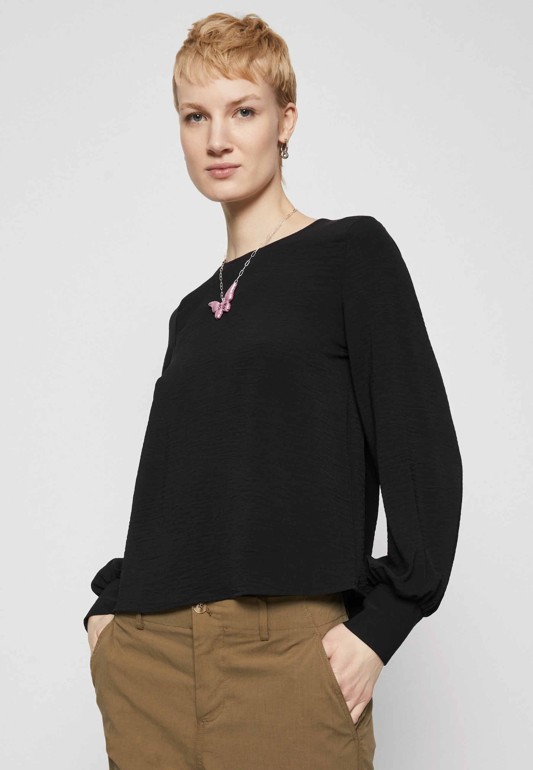ONLY Tall ONLMETTE RUBY - Blusa
