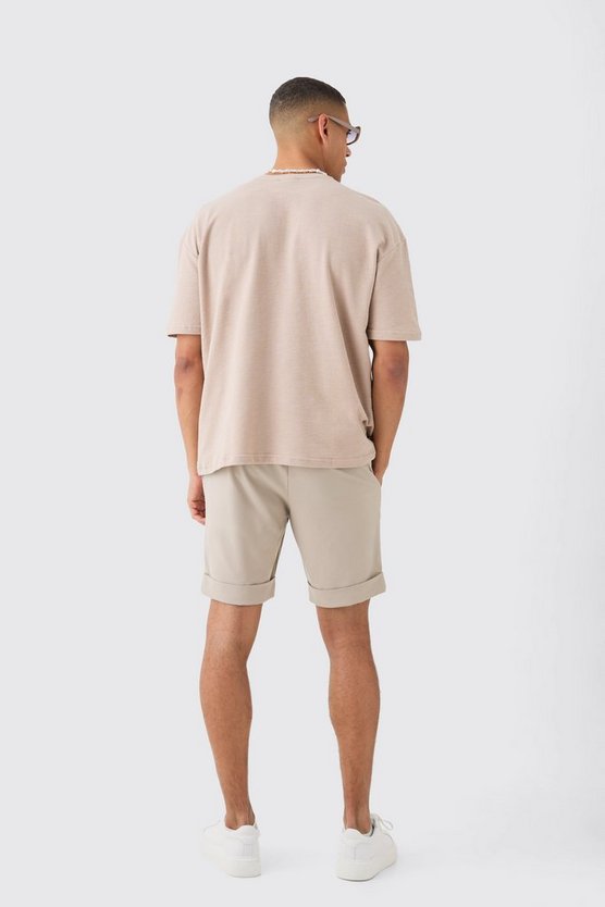 Oversize T-Shirt mit floraler Stickerei