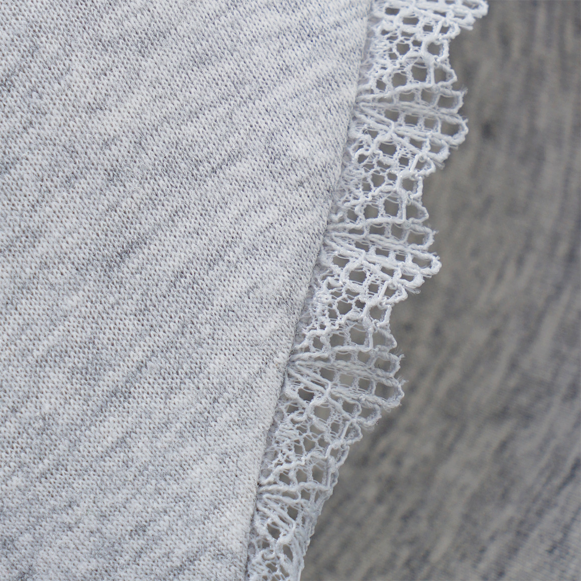 2 Damen Soft-BHs mit Spitze