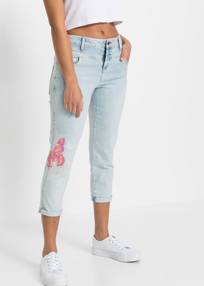 Boyfriend-Jeans mit Schmetterlings-Druck in 7/8-Länge