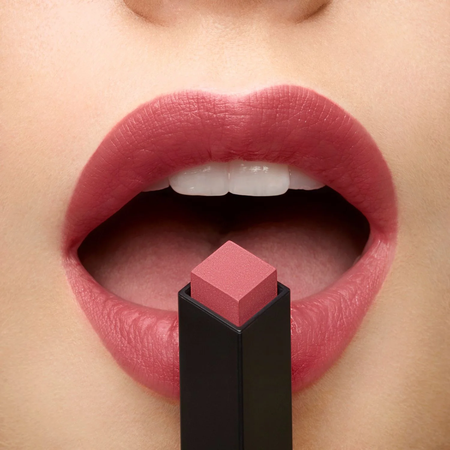 Rouge Pur Couture The Slim Glow Matte Lipstick - Ruj, Ruj Mat