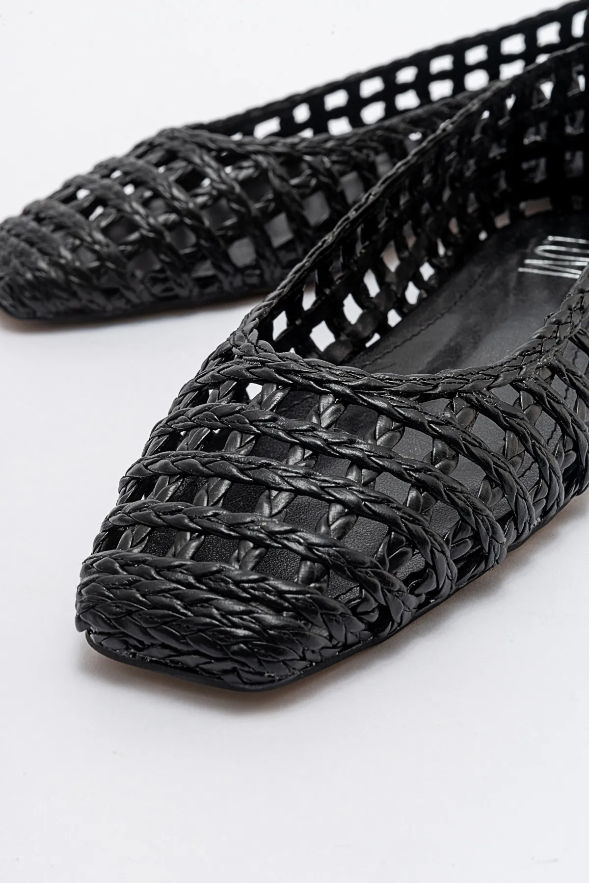 LuviShoes  ARCOLA Schwarze gestrickte gemusterte Damen-Ballerinas