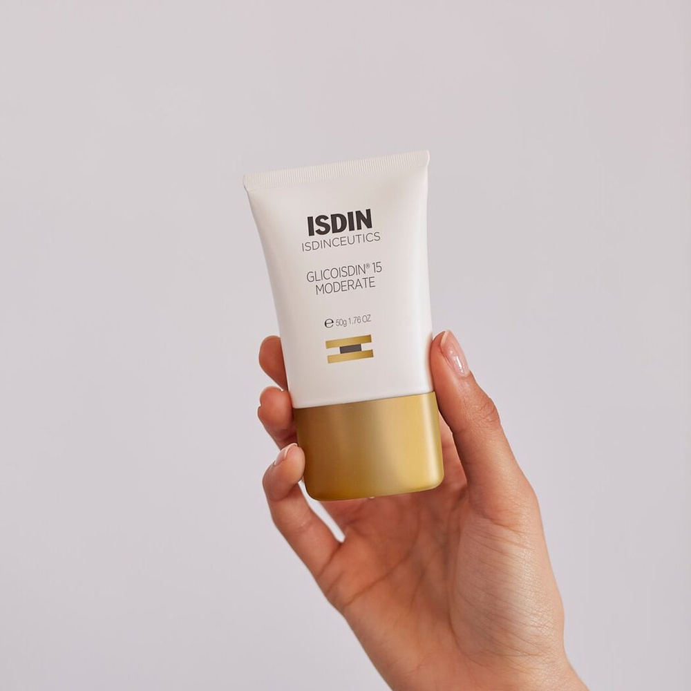 isdin Glicoisdin 15 Moderate Gel visage effet peeling